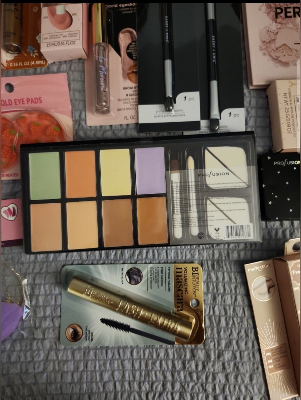 CONCEAL Makeup Palette - Multi-Color Correcting Concealer Set - Picture 10 of 12